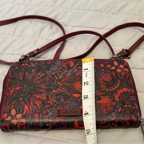 Sakroots crossbody wallet and phone carrier. - Picture 8 of 12